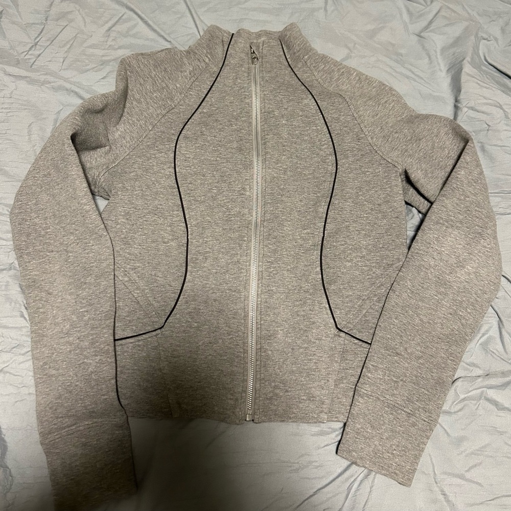 Lululemon Gray Zipup Jacket Size 8 Great Condition